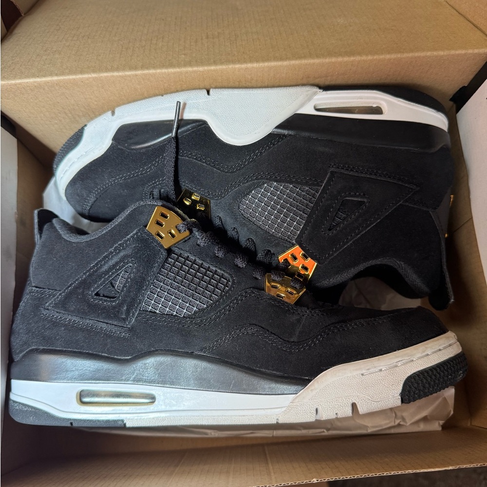 Men's Black Sneakers with Gold Accents. Jordan retro 4s